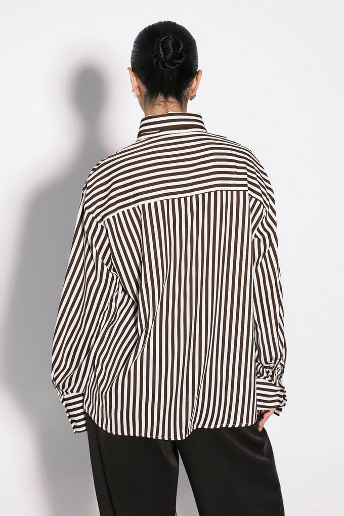 boohoo Dames Gestreept Getailleerd Overhemd | Chocolate | Maat: 8