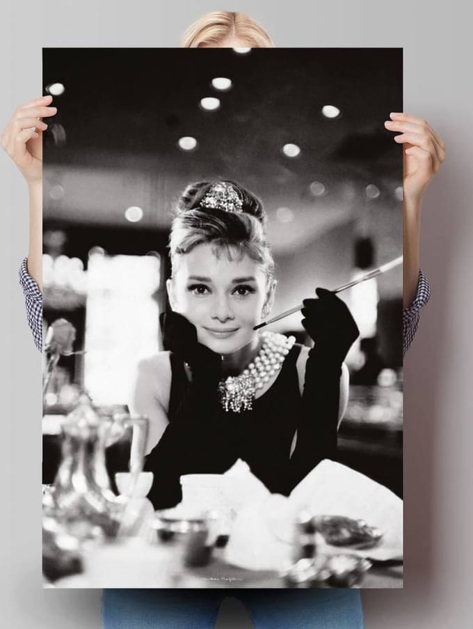 Audrey Hepburn - breakfast at tiffany's  - Poster 61 x 91.5 cm