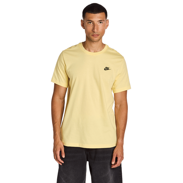 Nike Club T-shirts Heren - Geel - Maat M