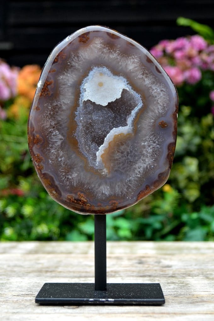 Edelsteen Agaat met Chalcedoon op Standaard - 1573 gram