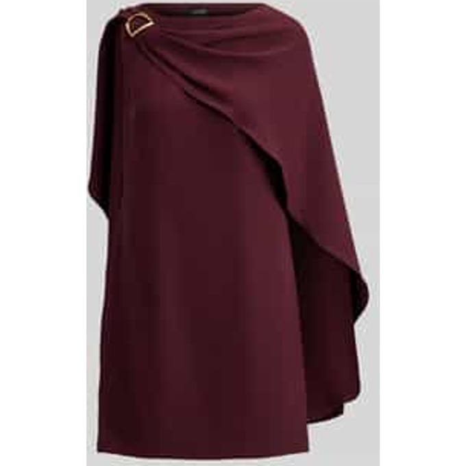 Getailleerde cocktailjurk met cape