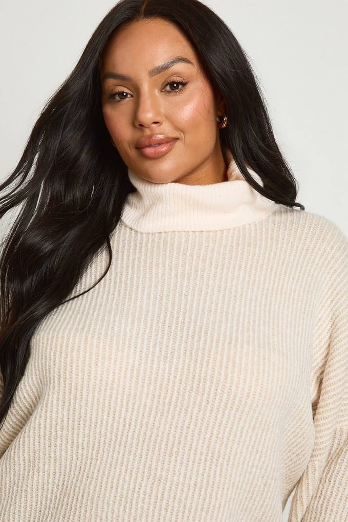 boohoo Dames Plus Roll Neck Longline Batwing Trui | Cream | Maat: 16-18