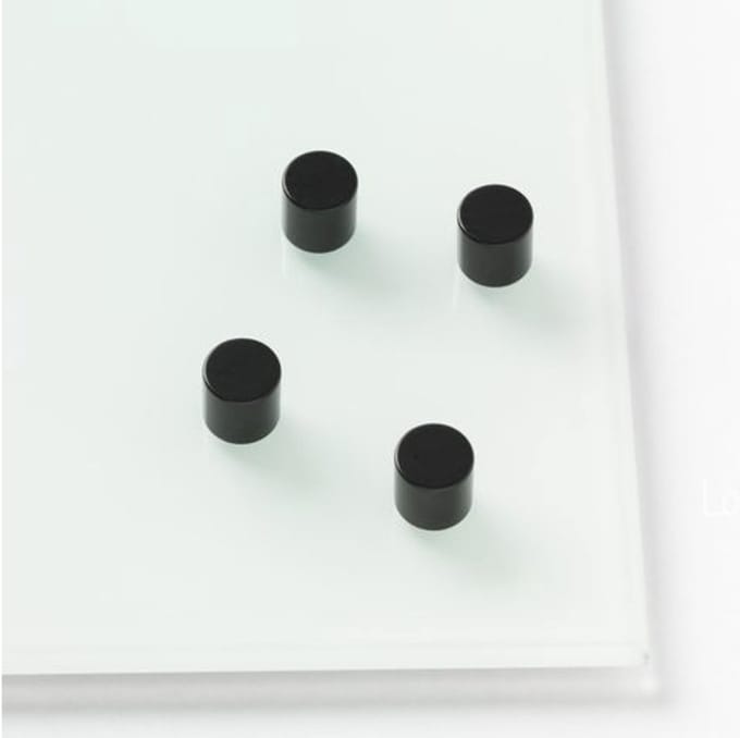 Glasbordmagneten Naga 10x10xmmcylinder set a 4st. zwart