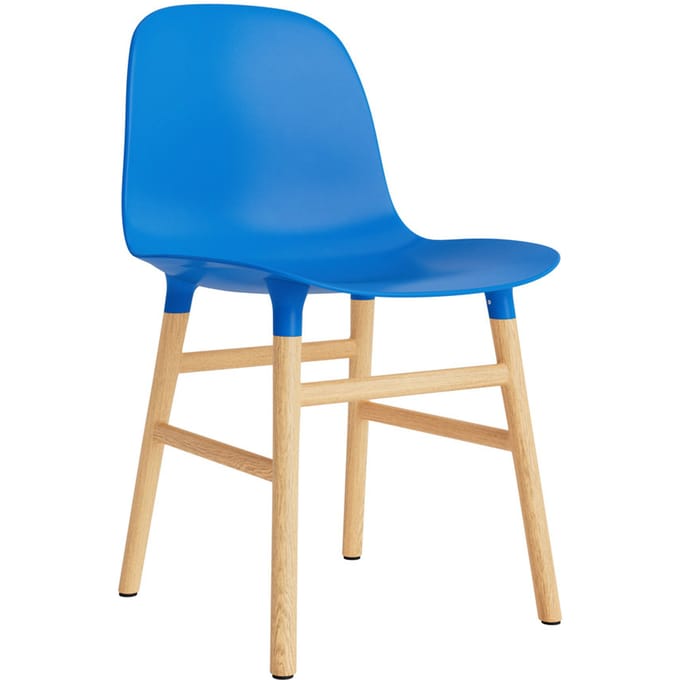 Normann Copenhagen Form stoel met houten frame - NormannCopenhagenFormBrightBlue - eiken