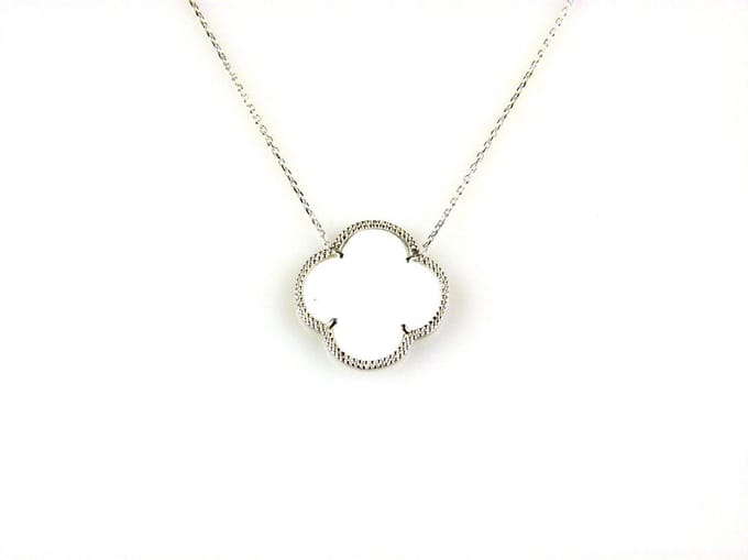 model Fiori klein ketting in zilver witte klaver