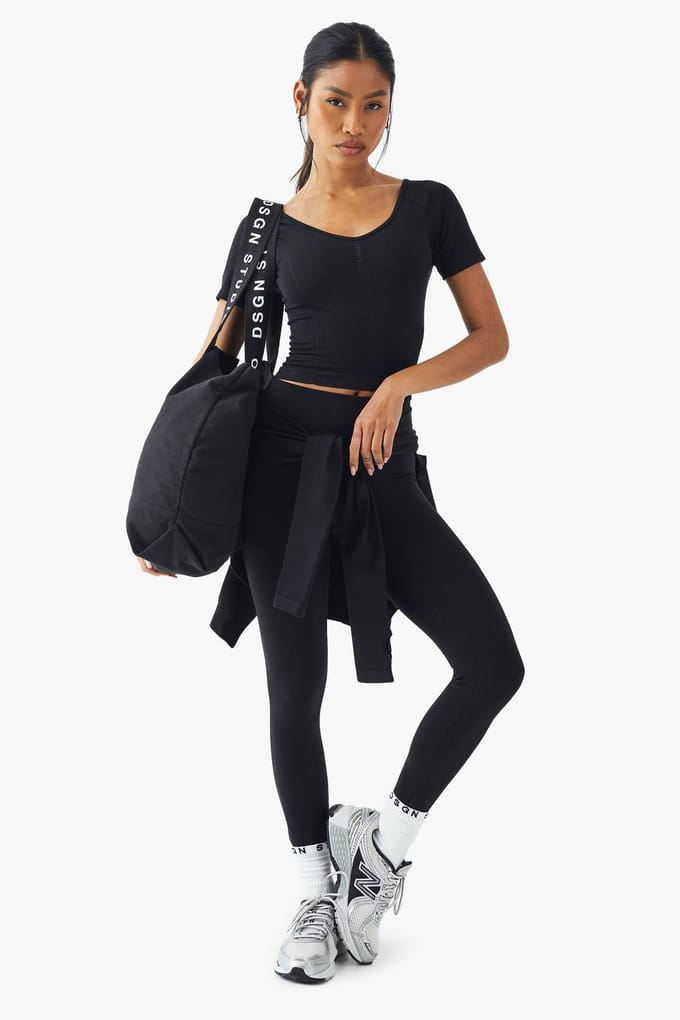 boohoo Dames Premium Sculpt Naadloos Korte Mouwen Top | Zwart | Maat: Large