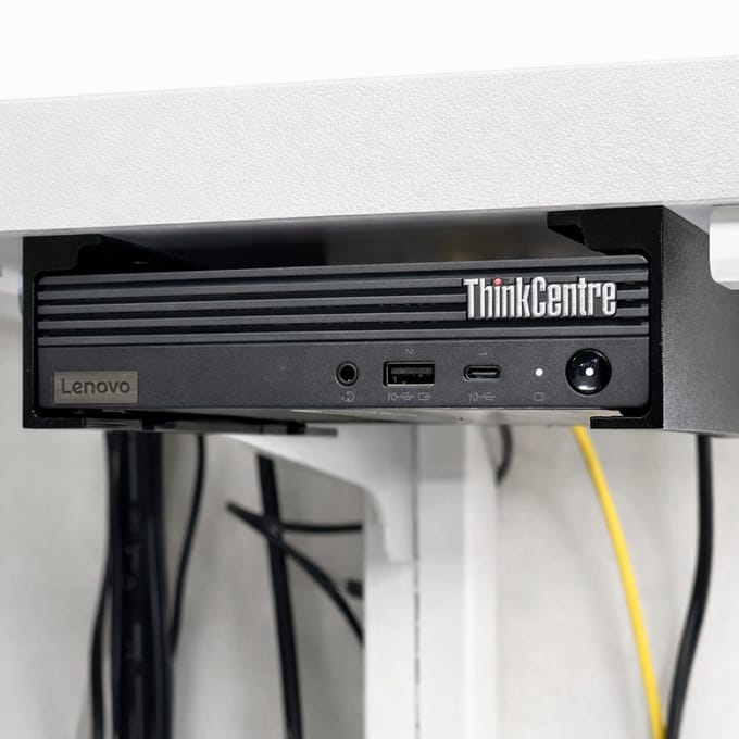 Mini pc houder onder bureau geschikt voor Lenovo ThinkCentre / ThinkStation Tiny - Computerbeugel voor bureau, plank of kast - Zwart