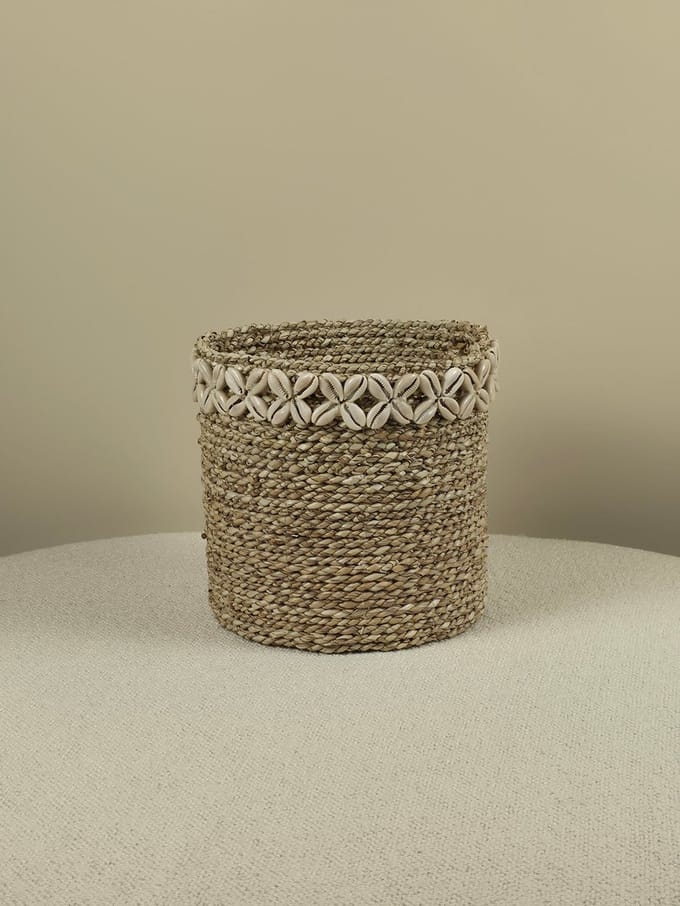 Blitzdeco - Decoratief Mandje - Sam - Handgemaakt met Schelpen - Beige & Wit - Boho Chique