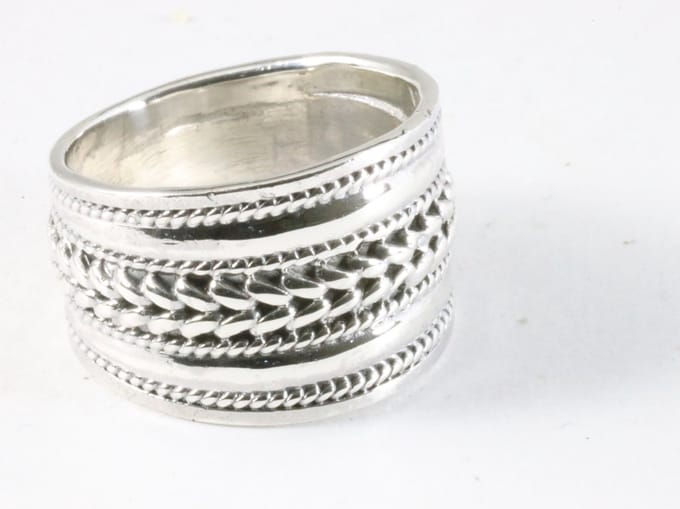 Brede zware zilveren ring met kabelpatronen - maat 21