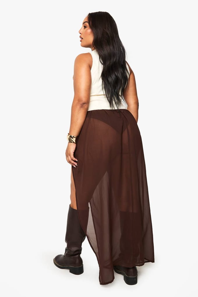 boohoo Dames Plus maxi sarong in chiffon met metalen afwerking | Chocoladebruin | Maat: 24/26