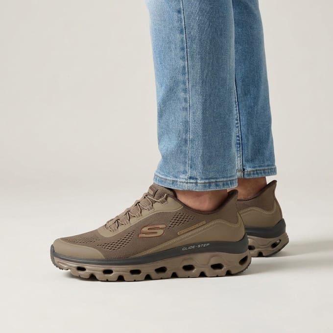 Skechers Slip-ins Glide-Step Sol Sneakers taupe - Maat 45