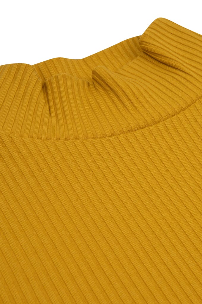 EsQualo Top Small Rib Mustard Maat: S | Longsleeves Outlet | Dames | Geel
