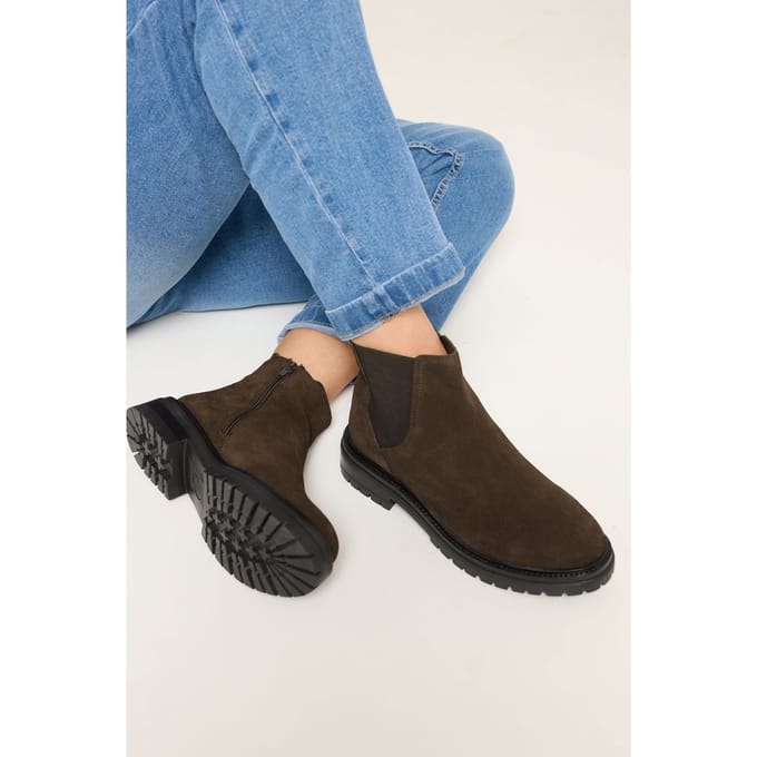 Yours Chocoladebruine Suède Chelseaboots In Brede Epasvormsize 42E