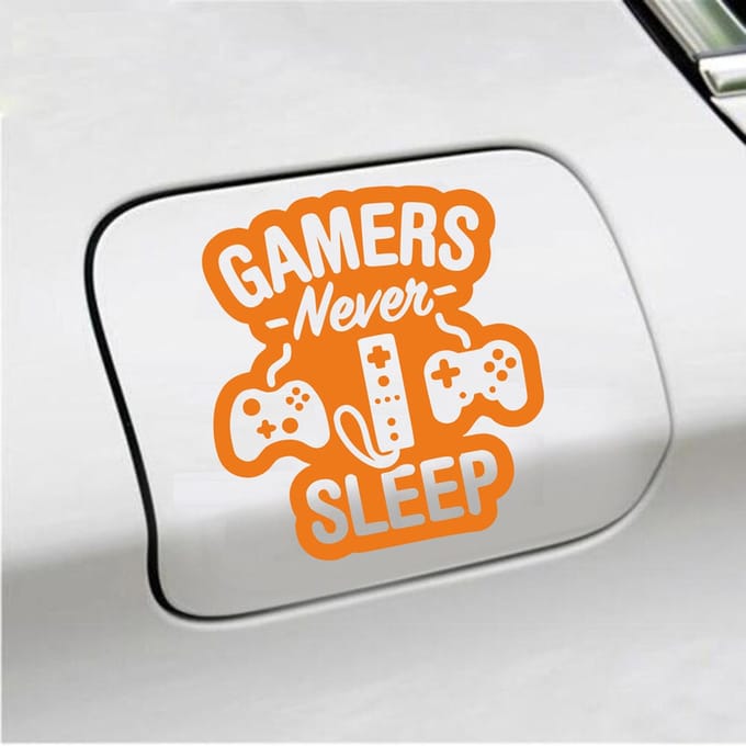 Bumpersticker - Gamers Never Sleep - 12,4 X 11,4 - Oranje