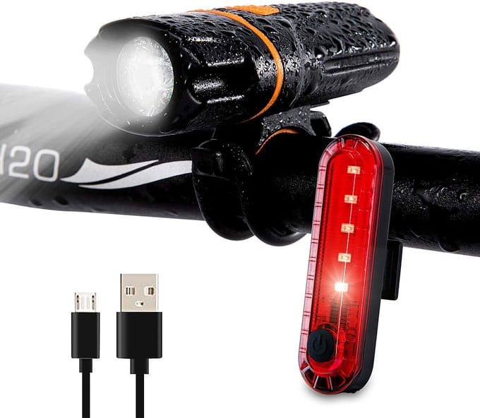 Fietslamp – fiets verlichting – duurzaam – waterbesteding - Bicycle light  - waterproo