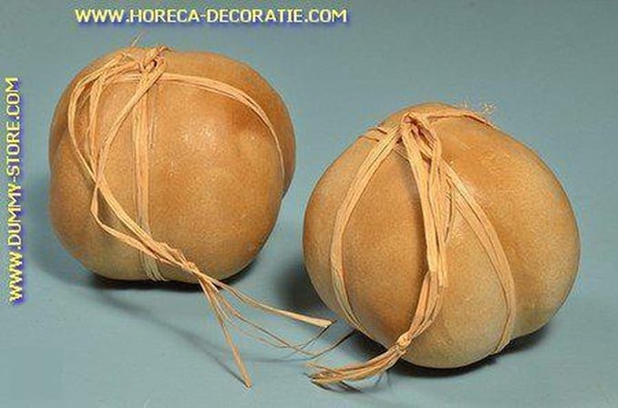 Caciocavallo, gerookt, 2x (Italië) - Ø130 mm - Kaasdummy