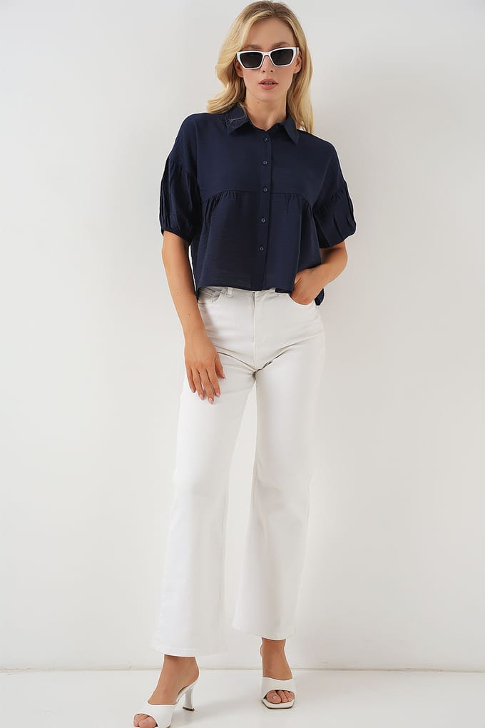 Losse Cropped Overhemd met Knopen en Shirtkraag