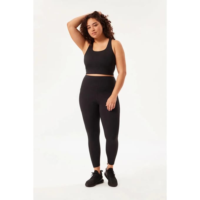 Damesbeha Girlfriend Collective Paloma