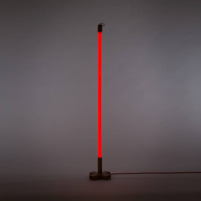 SELETTI LED lamp Linea, rood, houten details, universeel