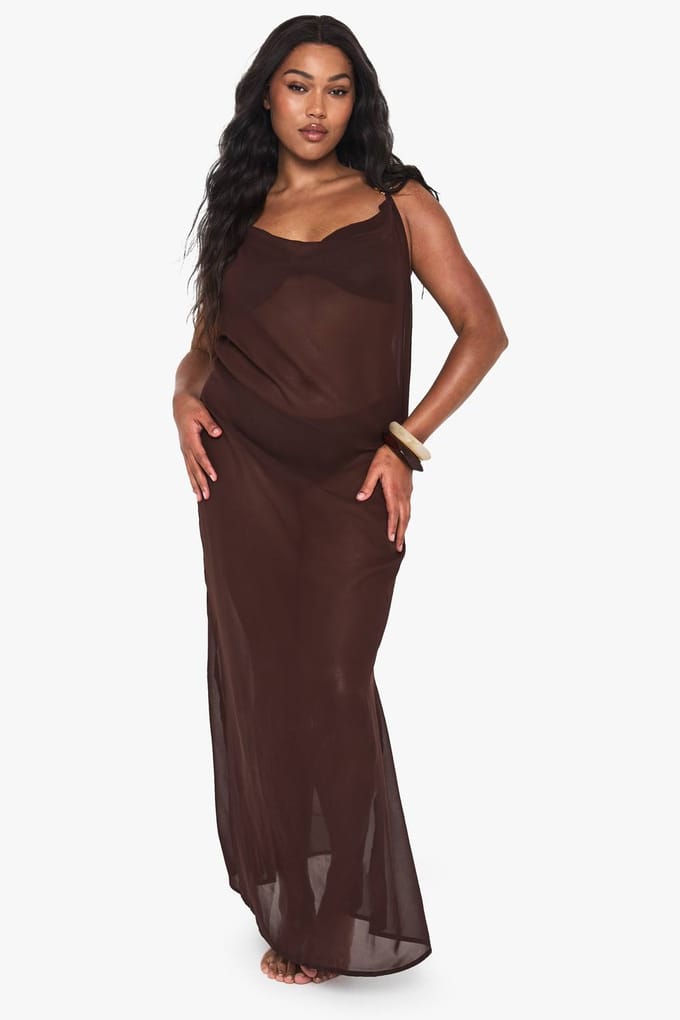 boohoo Dames Plus Chiffon Strand Maxi-jurk met metalen accenten | Chocoladebruin | Maat: 20/22