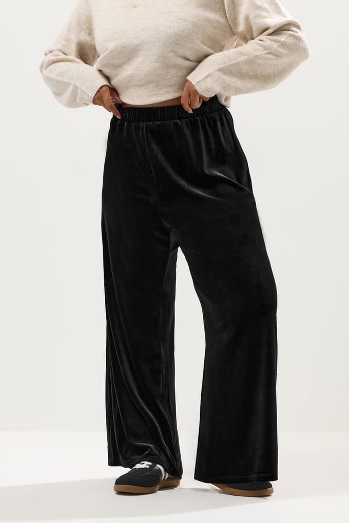 Yours Zwarte Fluwelen Palazzo Broek Size 48
