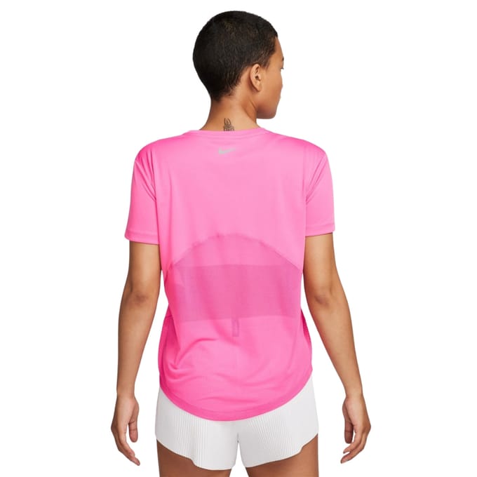 Nike Hardlooptop Met Korte Mouwen In Roze