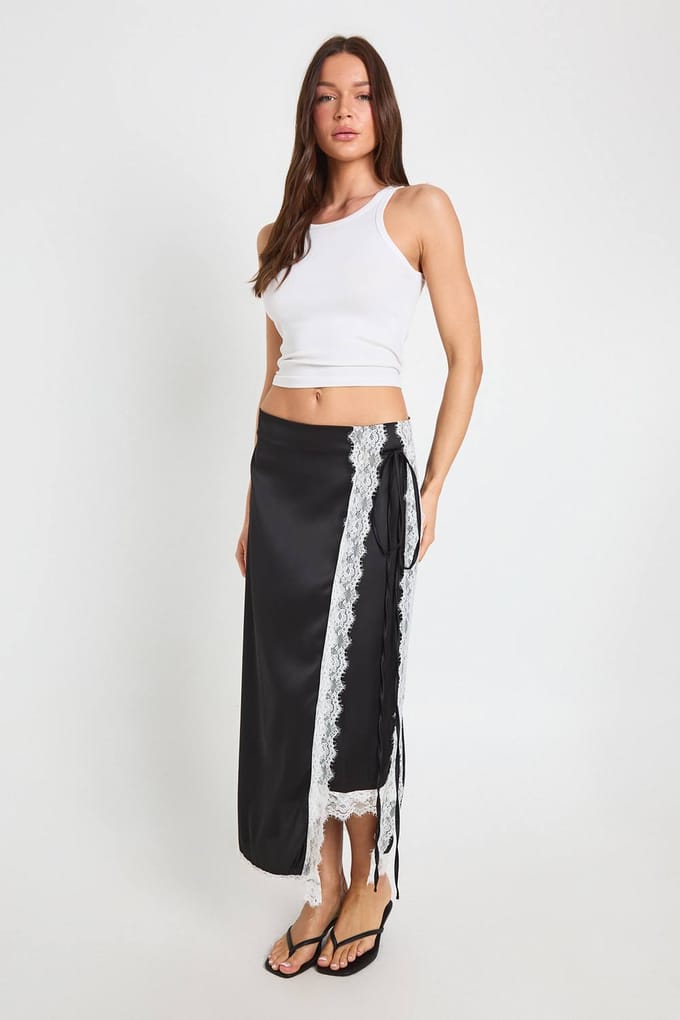 boohoo Dames Satijnen Midaxi Wikkelrok Met Kanten Bies | Zwart | Maat: 36