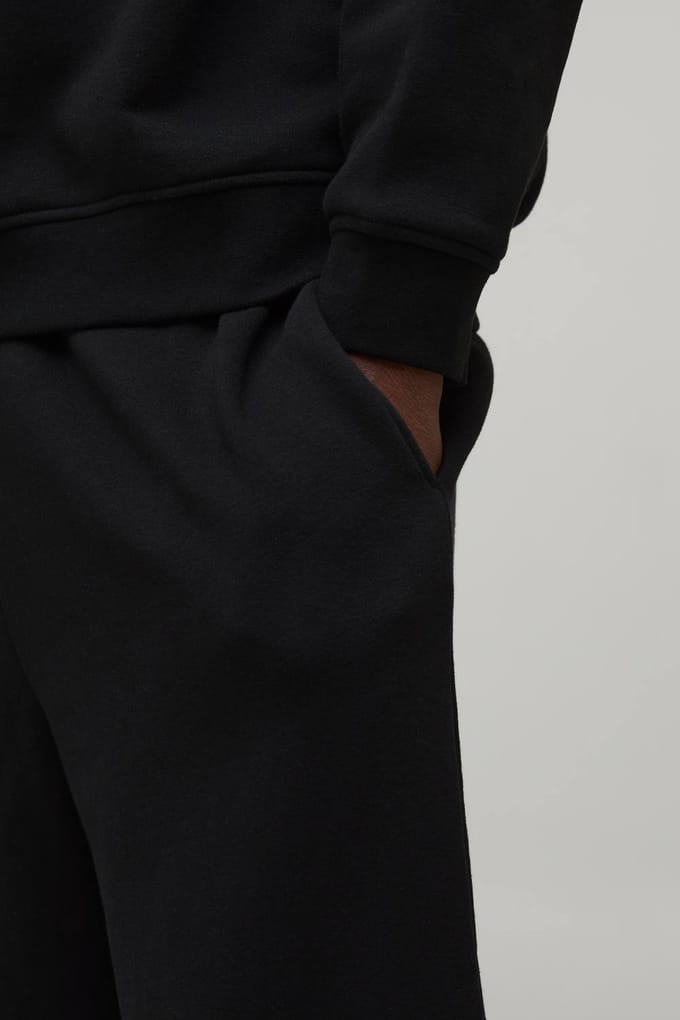 Essential Extreme Wide Leg Jogger | Black | Size Small