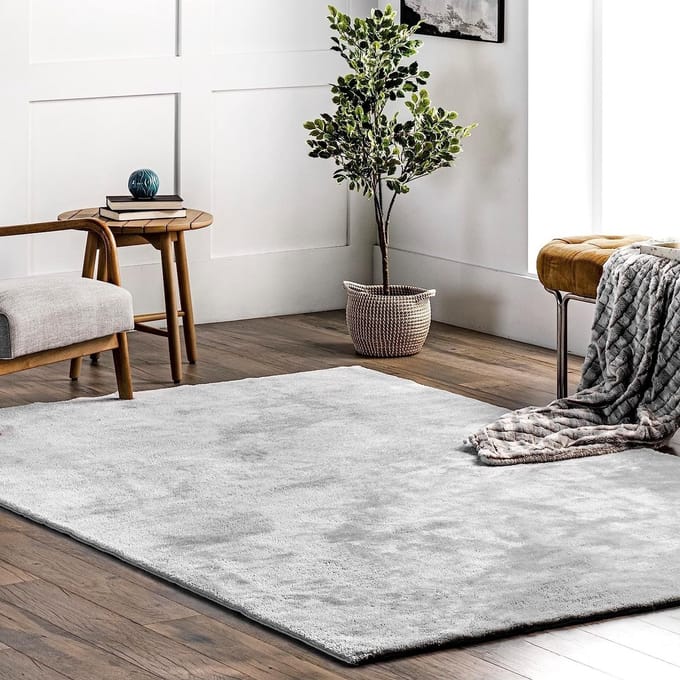 Flycarpets Solid Hoogpolig & Wasbaar Effen Vloerkleed - Zilver / Lichtgrijs - 120x170 cm