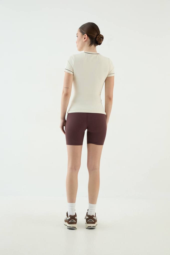 Dames Dsgn Studio Getailleerde Top Met Biesdetail | Cream | Maat: Medium