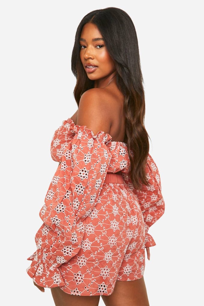 boohoo Dames Plus Broderie Cold Shoulder Crop Top | Roest | Maat: 56