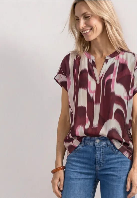 Blouse met split in de hals en luipaardprint