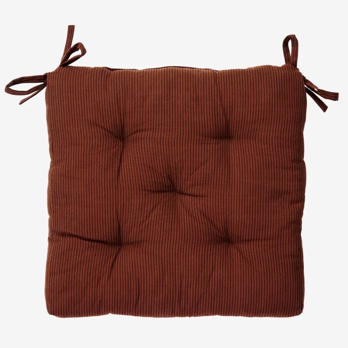 Madam Stoltz - stoelkussen 45x45cm - 100% katoen - rood gestreept