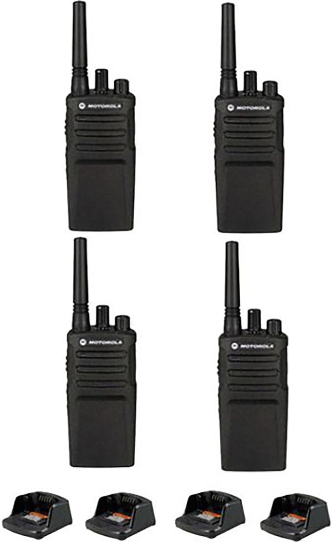 Set van 4 Motorola XT420 UHF IP55 PMR446 Portofoon met laders