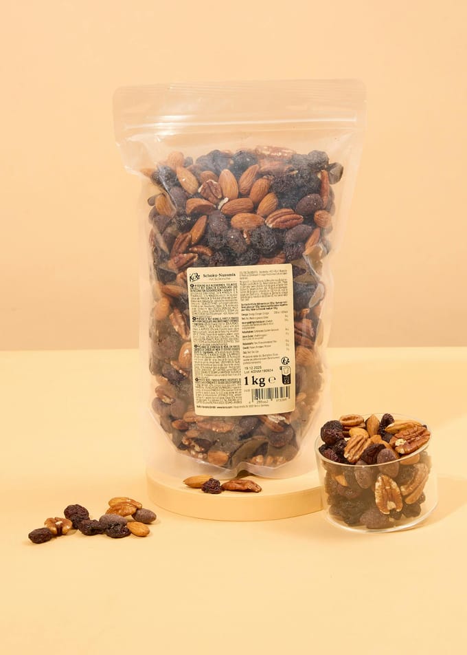 Chocoladenotenmix met zoete kersen 1 kg