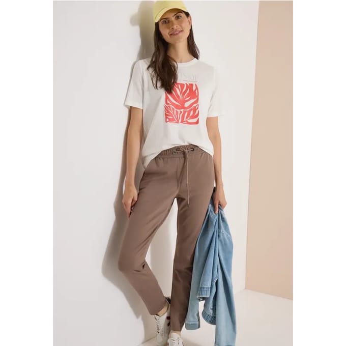 Mid Waist Slim Leg Hose in casual pasvorm