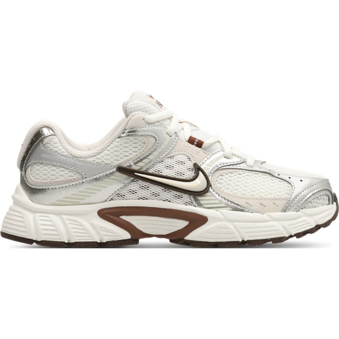 Nike V5 RNR Sneakers Dames - Wit - Maat 38.5 - Mesh/Synthetisch
