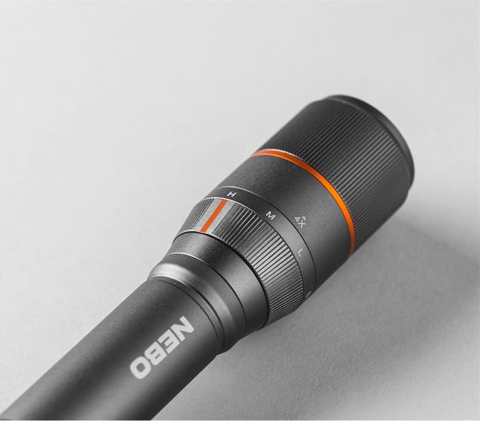 NEBO DAVINCI 2000 LED Zaklamp OPLAADBAAR - 2000 Lumen - Zwart