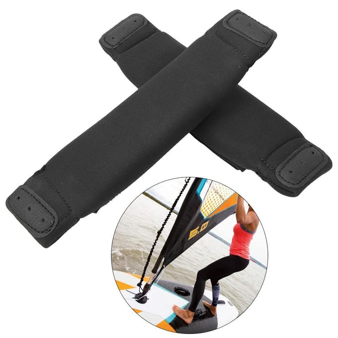 Een paar zwarte kiteboard kitesurfen surfplank voetbanden vervanging voor surfen black