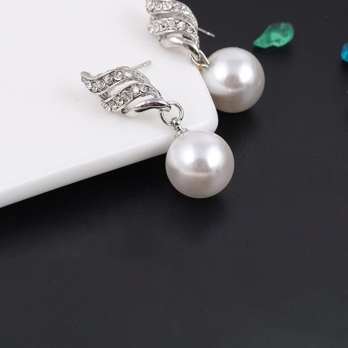 Ensemble de bijoux en spirale avec boucles d'oreilles et collier Smart Pearl, version coréenne, style simple argenté