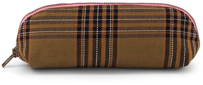 Rose in April Hippe Pennenzak Tartan