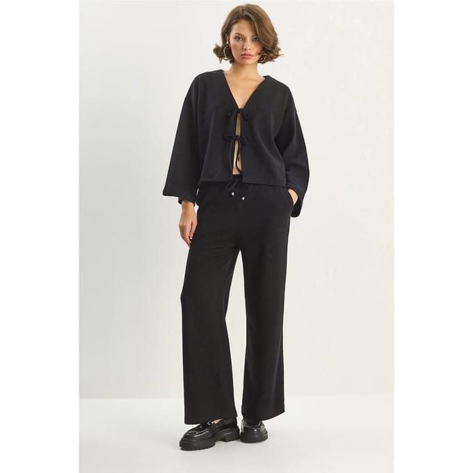 V-hals Gebreide Cardigan en Wijde Pantalon Set