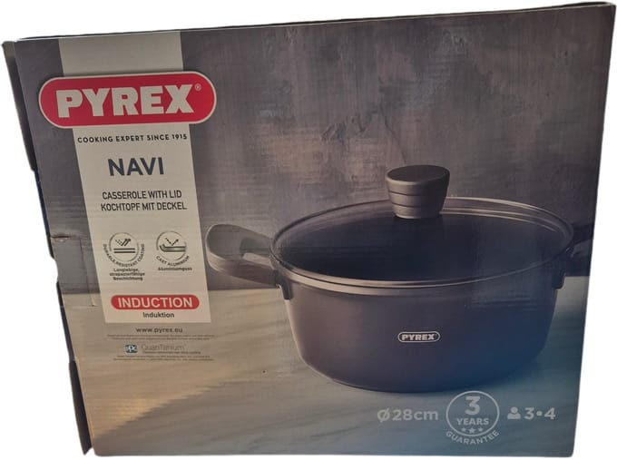 Pyrex casserole pan 28 cm