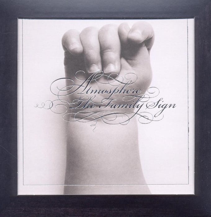 Family Sign - Atmosphere