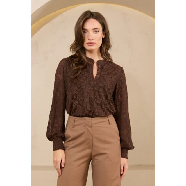 Lofty Manner Top hind -