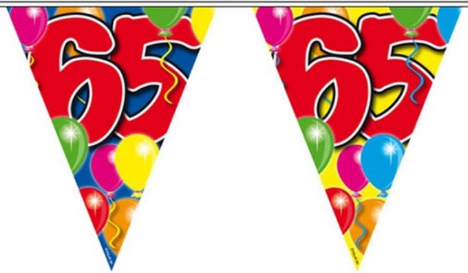 Vlaggenlijn 65 jaar - 10 meter - plastic - Leeftijd versiering - 65e verjaardag/jubileum