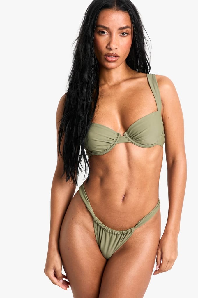 boohoo Dames Petite Zwemkleding Essentials Balkon Bikini Top | Khaki | Maat: 30C