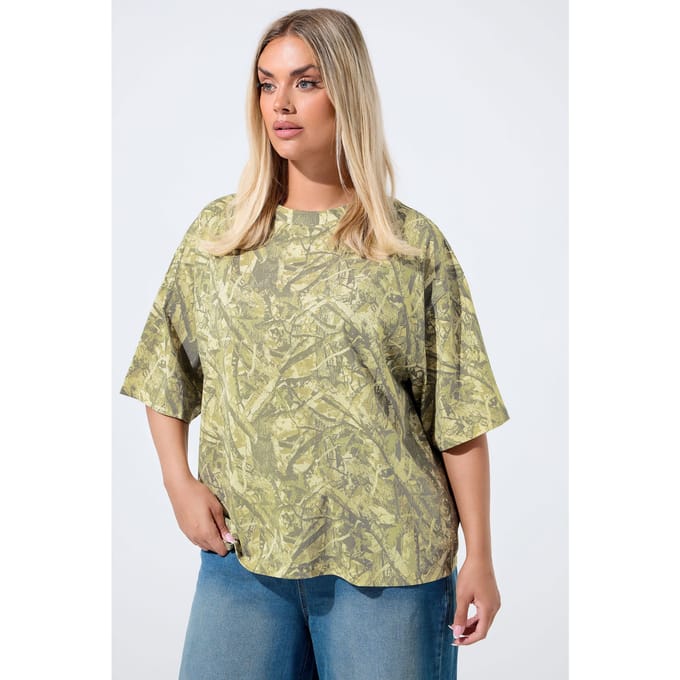 Limited Collection Khaki Groen Camo Print Tshirt Size 46