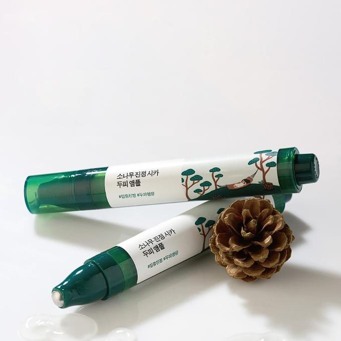 [ROUND LAB] Ampoule apaisante pour le cuir chevelu au pin Cica 15 ml black