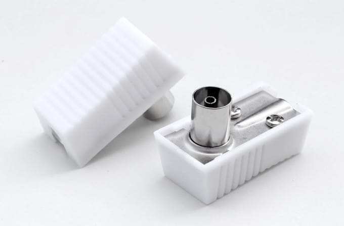 "Bulk" 9,5mm haakse vrouwelijke coaxiale stekker met schroef